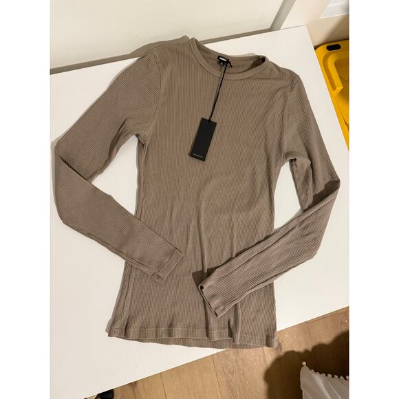 $106 New Monrow Supima Rib Crew Long Sleeve - Medium - Tan - Picture 1 of 6